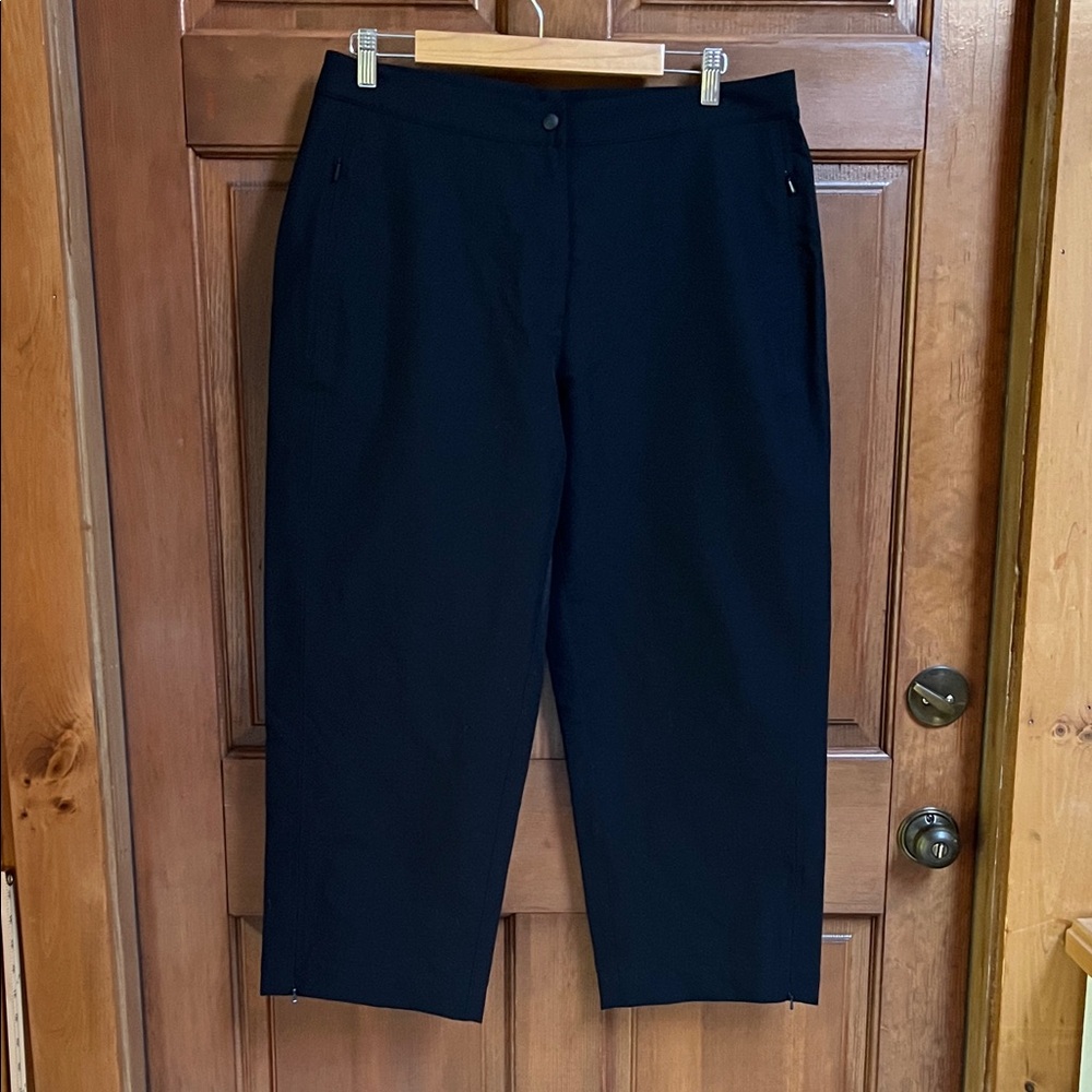 L.L. Bean Black Capris Size 16
